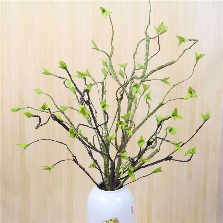 仿真發(fā)泡枯枝花藝裝飾在園林景觀工程中的設計與施工應用